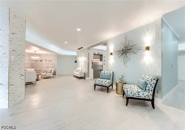 Listing Photo 4 - Condo for sale in building located at 4183 Bay Bch Ln, Fort Myers Beach, FL 33931 - Unit #375