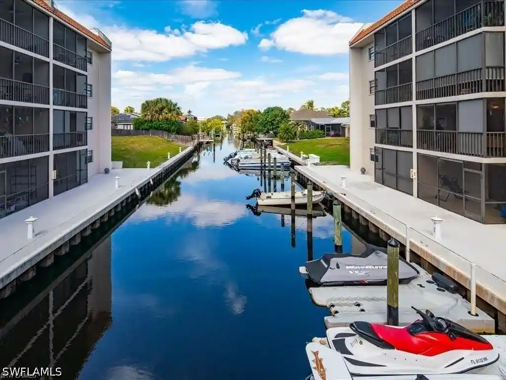 Listing Photo 2 - Condo for sale in 9395 Pennsylvania Ave located at 9395 Pennsylvania Ave, Bonita Springs, FL 34135 - Unit 9395 Pennsylvania Ave
