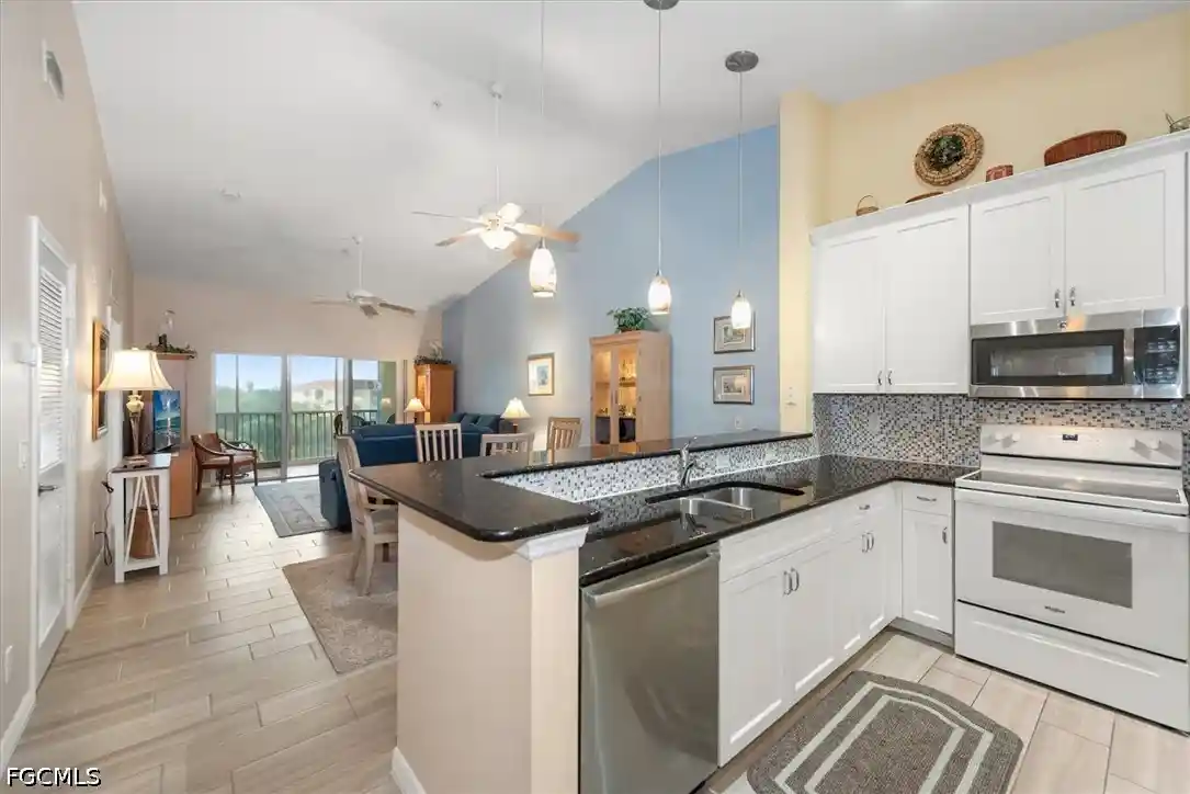 Listing Photo 1 - Condo for sale in 4017 Palm Tree Blvd located at 4017 Palm Tree Blvd, Cape Coral, FL 33904 - Unit #406