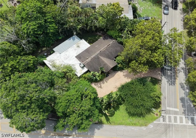 Photo 21 of Single family home for sale at 1374 13th Street N, Naples, FL 34102 | MLS# 226033904 | Listing updated on 2026-10-06