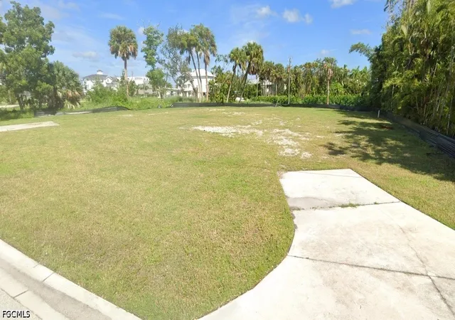 Photo 1 of Land for sale at 961 San Carlos Ct, Fort Myers Beach, FL 33931 | MLS# 2026041583 | Listing updated on 2026-10-02