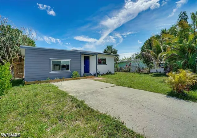 Photo 1 of Single family home for sale at 3067 Royal Palm Ave, Fort Myers, FL 33901 | MLS# 226035297 | Listing updated on 2026-10-06