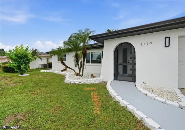 Photo 3 of Single family home for sale at 1719 Margate Blvd, Lehigh Acres, FL 33936 | MLS# 226035422 | Listing updated on 2026-10-04