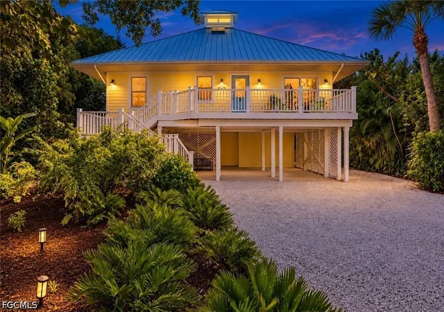 Photo 1 of Single family home for sale at 726 Cardium St, Sanibel, FL 33957 | MLS# 2026041737 | Listing updated on 2026-10-08