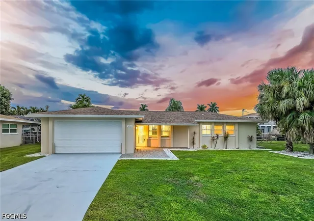 Photo 1 of Single family home for sale at 5031 Pelican Blvd, Cape Coral, FL 33914 | MLS# 2026041766 | Listing updated on 2026-10-05