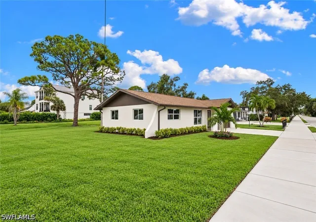 Photo 1 of Single family home for sale at 27604 Imperial Shrs Blvd, Bonita Springs, FL 34134 | MLS# 226035449 | Listing updated on 2026-10-05