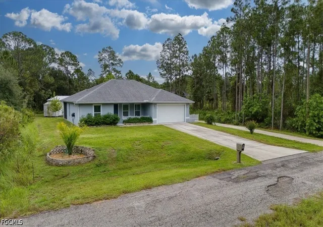 Photo 3 of Sale Pending at 2116 Scott Ave, Alva, FL 33920 | MLS# 2026041807 | Listing updated on 2026-10-08