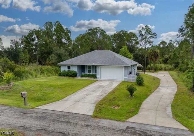 Photo 3 of Sale Pending at 2116 Scott Ave, Alva, FL 33920 | MLS# 2026041807 | Listing updated on 2026-10-08