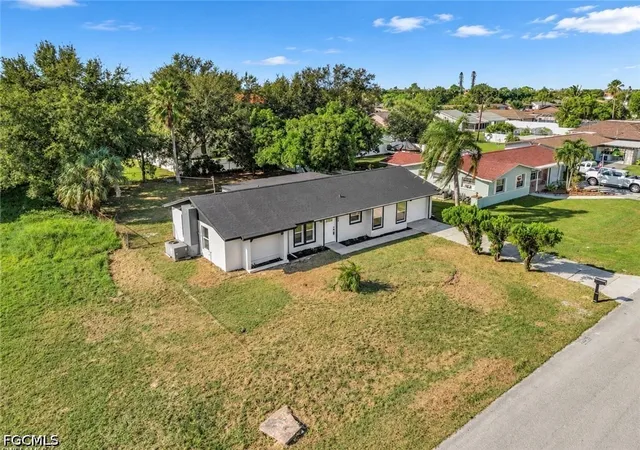 Photo 1 of Single family home for sale at 1436 Se 25th Terrace, Cape Coral, FL 33904 | MLS# 2026041818 | Listing updated on 2026-10-05