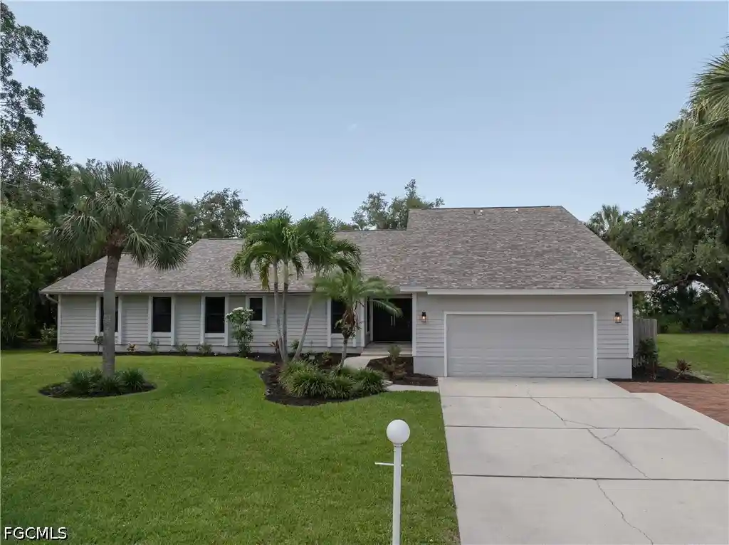 Single family home for sale at 12446 Mcgregor Woods Cir, Fort Myers, FL 33908 | MLS# 2026041820