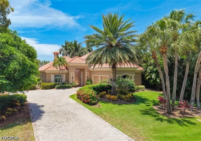 Photo 3 of Single family home for sale at 2711 Wulfert Rd, Sanibel, FL 33957 | MLS# 2026041840 | Listing updated on 2026-10-05