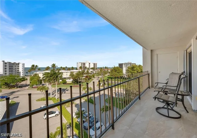 Photo 3 of Condo for sale at 2150 Gulf Shore Blvd N #609, Naples, FL 34102 | MLS# 226035869 | Listing updated on 2026-10-05