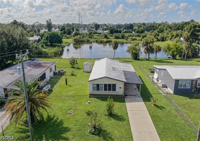 Photo 3 of Manufactured home for sale at 2425 Zoysia Ln, North Fort Myers, FL 33917 | MLS# 2026041859 | Listing updated on 2026-10-07