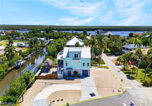 Photo 3 of Single family home for sale at 3597 Shell Mound Blvd, Fort Myers Beach, FL 33931 | MLS# 226035878 | Listing updated on 2026-10-08