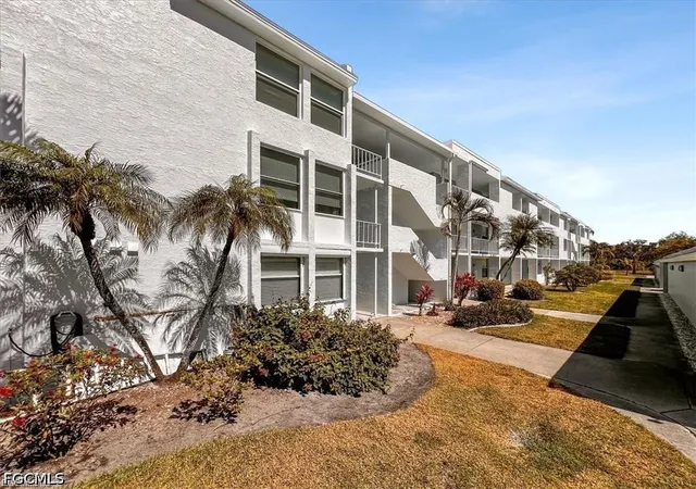 Photo 1 of Condo for sale at 5959 Winkler Rd #307, Fort Myers, FL 33919 | MLS# 2026041914 | Listing updated on 2026-10-06