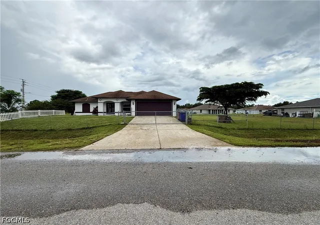 Photo 3 of Single family home for sale at 4401 27th Street Sw, Lehigh Acres, FL 33973 | MLS# 2026041992 | Listing updated on 2026-10-08