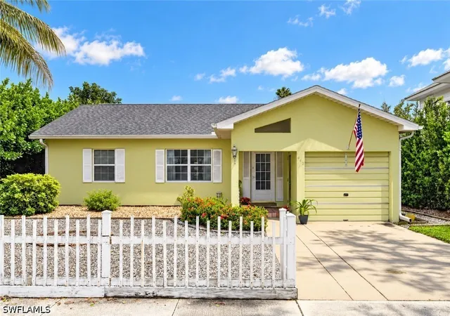 Photo 2 of Single family home for sale at 442 Central Ave S, Naples, FL 34102 | MLS# 226034990 | Listing updated on 2026-10-08