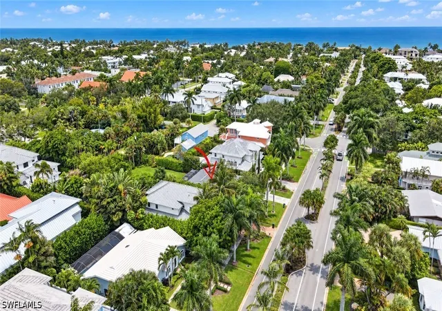Photo 3 of Single family home for sale at 442 Central Ave S, Naples, FL 34102 | MLS# 226034990 | Listing updated on 2026-10-08