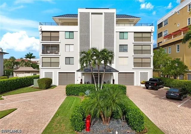Photo 2 of Condo for sale at 910 Panama Ct #302, Marco Island, FL 34145 | MLS# 226035675 | Listing updated on 2026-10-06