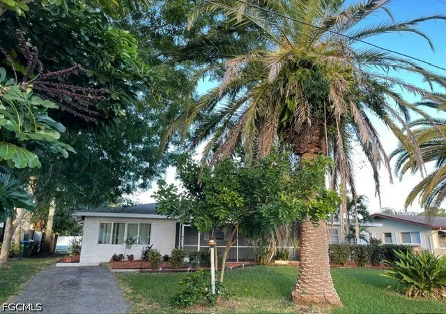 Photo 2 of Multi family home for sale at 4926 Vincennes St #1-3, Cape Coral, FL 33904 | MLS# 2026042095 | Listing updated on 2026-10-07
