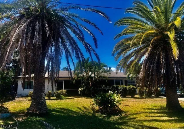 Photo 3 of Multi family home for sale at 4926 Vincennes St #1-3, Cape Coral, FL 33904 | MLS# 2026042095 | Listing updated on 2026-10-07