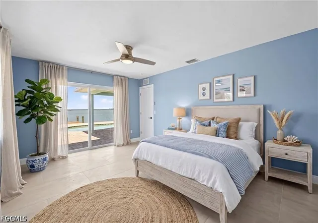 Photo 4 of Single family home for sale at 3 Bayview Blvd, Fort Myers Beach, FL 33931 | MLS# 2026042101 | Listing updated on 2026-10-06