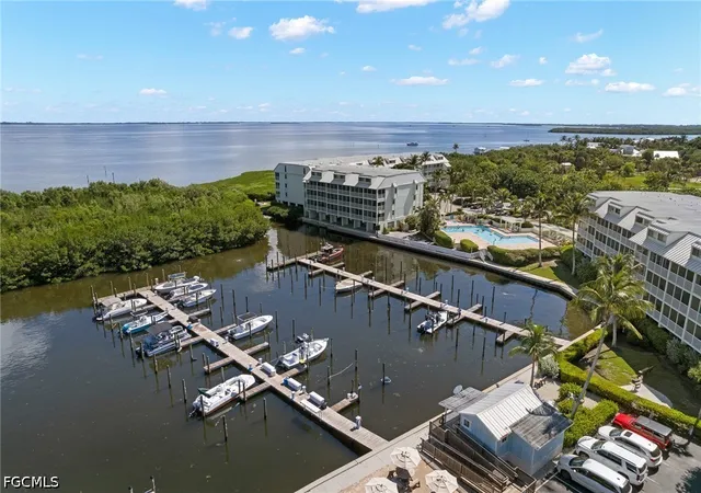 Photo 3 of Condo for sale at 5136 Bayside Villas, Captiva, FL 33924 | MLS# 2026042111 | Listing updated on 2026-10-06