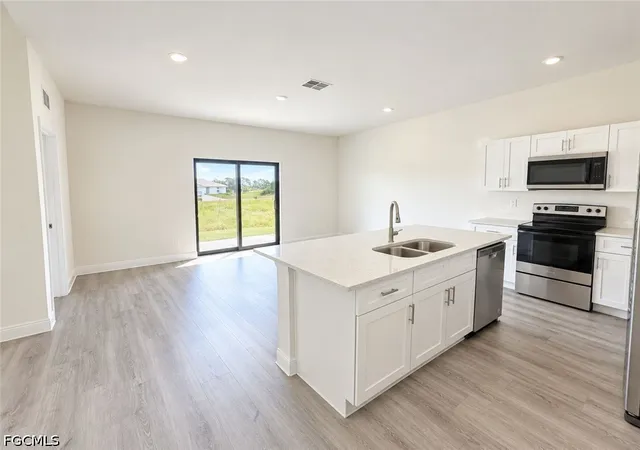 Photo 4 of Single family home for sale at 6004 Keystone Cir NW, Labelle, FL 33935 | MLS# 2026042124 | Listing updated on 2026-10-06