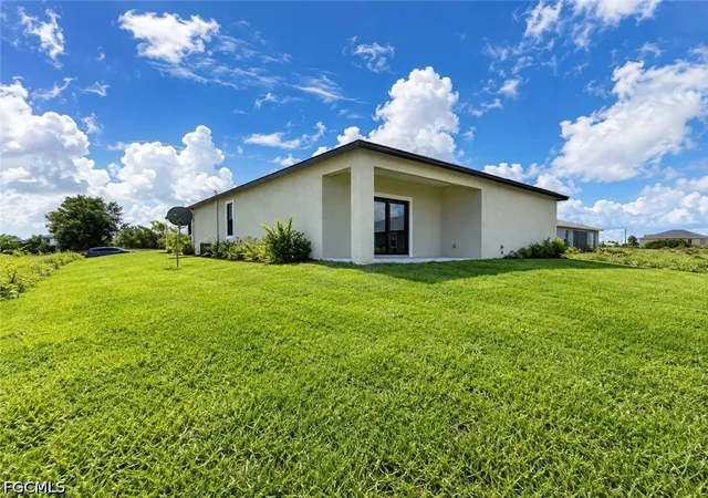 Photo 6 of Single family home for sale at 6004 Keystone Cir NW, Labelle, FL 33935 | MLS# 2026042124 | Listing updated on 2026-10-06