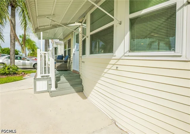 Photo 3 of Manufactured home for sale at 253 Caravan Cir, North Fort Myers, FL 33903 | MLS# 2026042127 | Listing updated on 2026-10-08