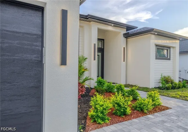 Photo 2 of Single family home for sale at 920 SE 5th Terrace, Cape Coral, FL 33990 | MLS# 2026042182 | Listing updated on 2026-10-06