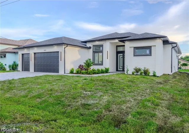 Photo 3 of Single family home for sale at 920 SE 5th Terrace, Cape Coral, FL 33990 | MLS# 2026042182 | Listing updated on 2026-10-06