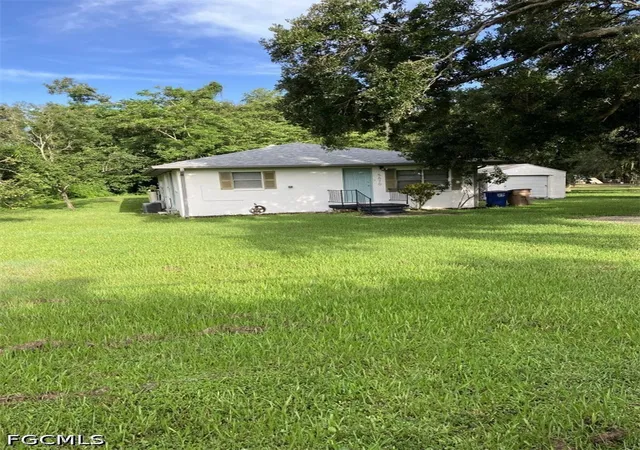 Photo 1 of Single family home for sale at 5670 Carter Rd, Fort Myers, FL 33905 | MLS# 2026042211 | Listing updated on 2026-10-29