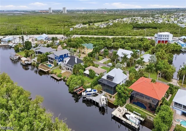 Photo 29 of Single family home for sale at 11821 Isle Of Palms Dr, Fort Myers Beach, FL 33931 | MLS# 2026042224 | Listing updated on 2026-10-08