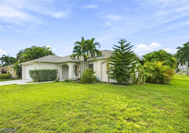 Photo 2 of Single family home for sale at 1724 SW 51st Terrace, Cape Coral, FL 33914 | MLS# 2026042231 | Listing updated on 2026-10-08