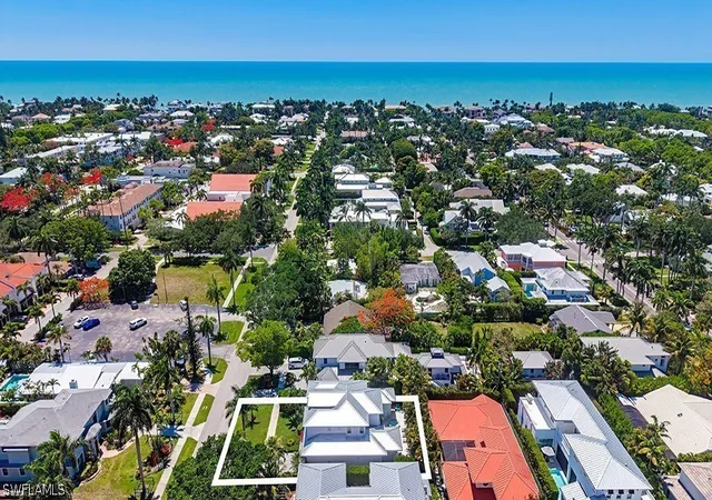 Photo 2 of Single family home for sale at 473 1st Avenue S, Naples, FL 34102 | MLS# 226019494 | Listing updated on 2026-10-07