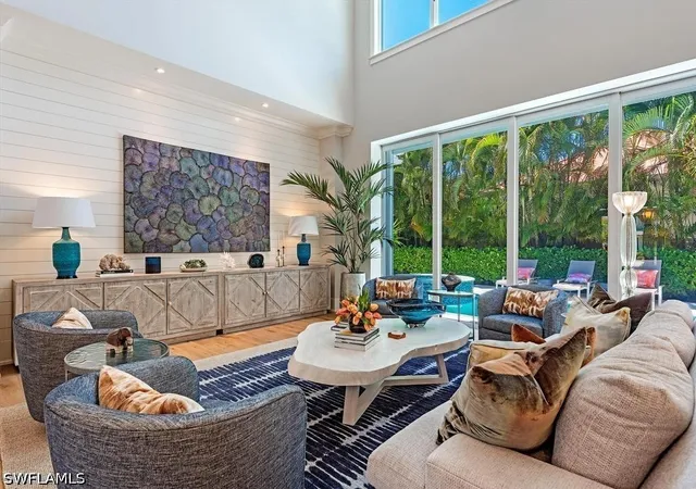 Photo 3 of Single family home for sale at 473 1st Avenue S, Naples, FL 34102 | MLS# 226019494 | Listing updated on 2026-10-07