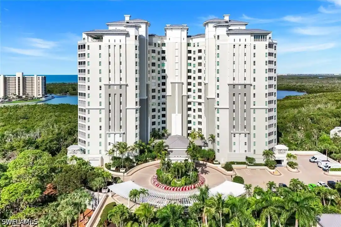 Listing Photo 1 - Condo for sale in 295 Grande Wy located at 295 Grande Wy, Naples, FL 34110 - Unit #1405