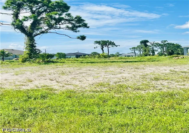 Photo 4 of Land for sale at 1705 NE 26th Terrace, Cape Coral, FL 33909 | MLS# 2026042298 | Listing updated on 2026-10-07