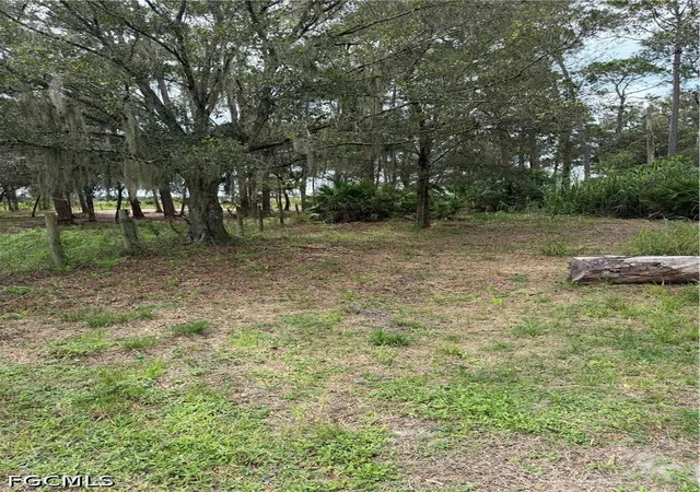 Photo 2 of Land for sale at 980 N Deer St, Clewiston, FL 33440 | MLS# 2026042305 | Listing updated on 2026-10-07