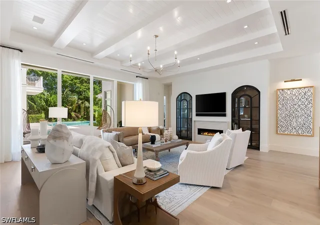 Photo 3 of Mansion for sale at 3277 Gordon Dr, Naples, FL 34102 | MLS# 226035312 | Listing updated on 2026-10-07