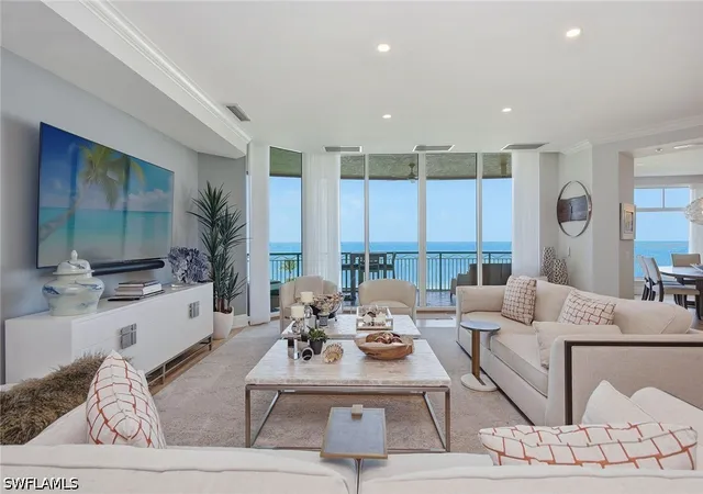 Listing Photo 4 - Condo for sale in building located at 940 Cape Marco Dr, Marco Island, FL 34145 - Unit #603