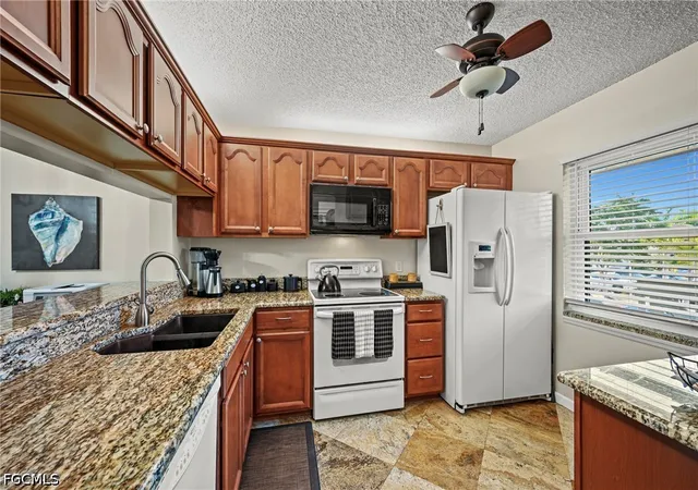 Photo 4 of Condo for sale at 9290 Lake Park Dr #201, Fort Myers, FL 33919 | MLS# 2026042328 | Listing updated on 2026-10-07