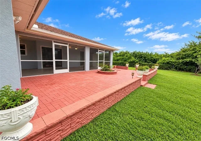 Photo 3 of Single family home for sale at 902 Susan Ave N, Lehigh Acres, FL 33971 | MLS# 2026042349 | Listing updated on 2026-10-07