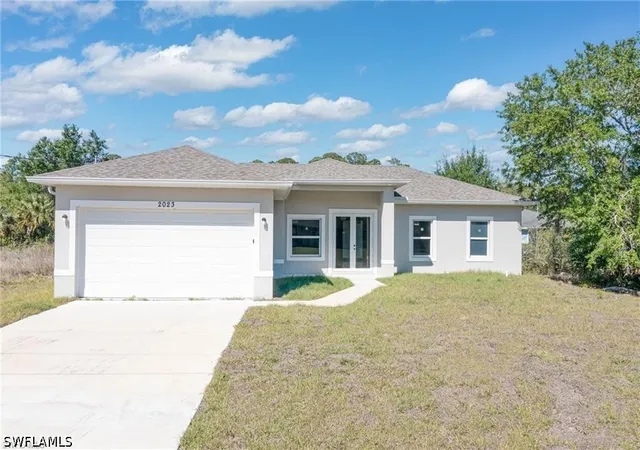 Photo 1 of Single family home for sale at 2023 Robert Ave, Alva, FL 33920 | MLS# 226036365 | Listing updated on 2026-10-07