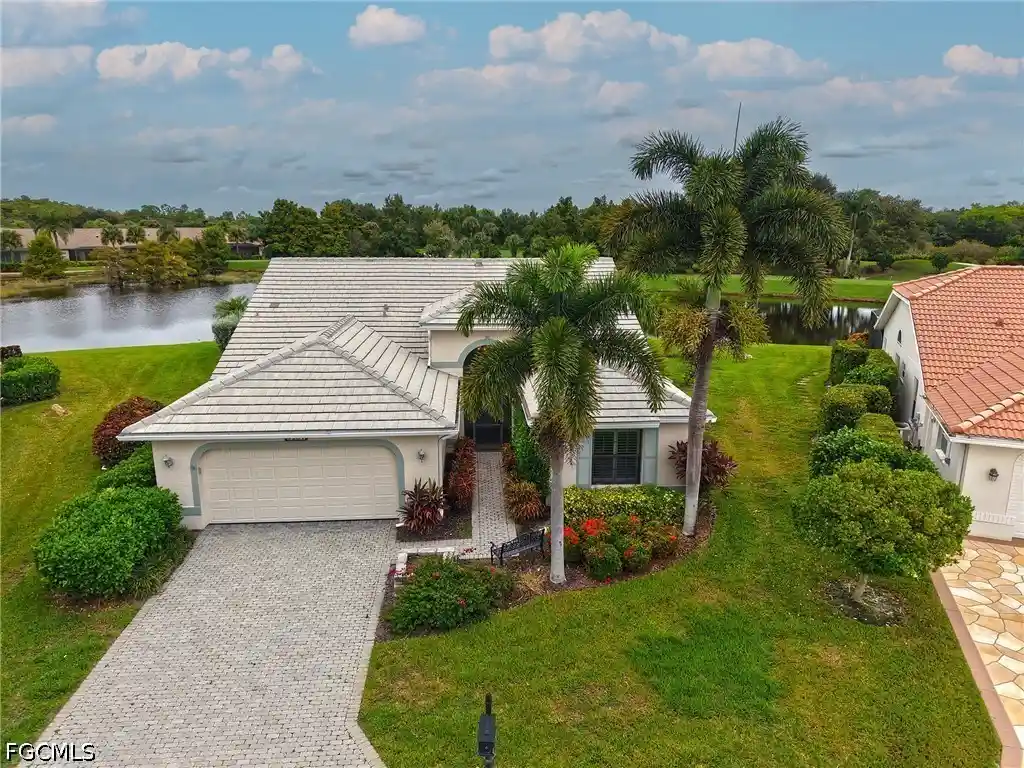 Photo 1 of Single family home for sale at 9201 Old Hickory Cir, Fort Myers, FL 33912 | MLS# 2026042376 | Listing updated on 2026-10-22