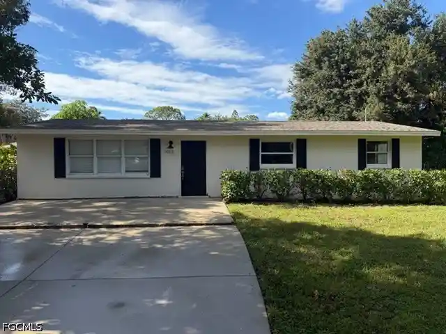 Photo 1 of Sale Pending at 10181 Georgia St, Bonita Springs, FL 34135 | MLS# 2026042642 | Listing updated on 2026-10-27