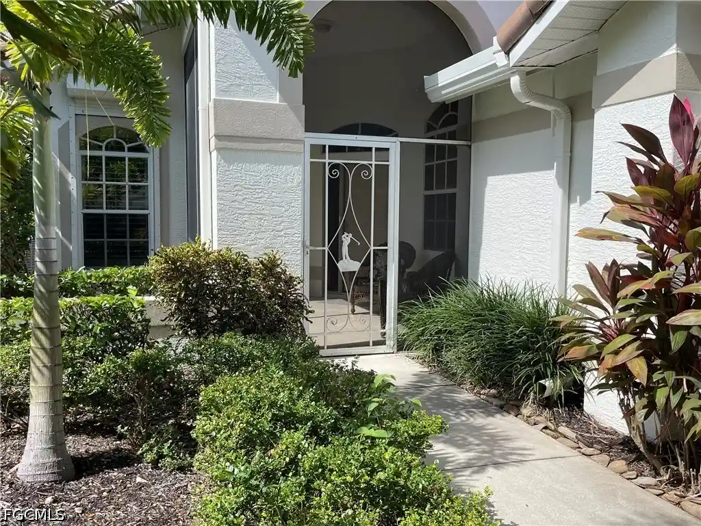 Photo 1 of Sale Pending at 10264 Sago Palm Way, Fort Myers, FL 33966 | MLS# 2026043244 | Listing updated on 2026-10-27