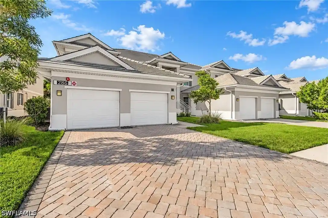 Listing Photo 1 - Condo for sale in 286 Indies Dr E located at 286 Indies Dr E, Naples, FL 34114 - Unit #101