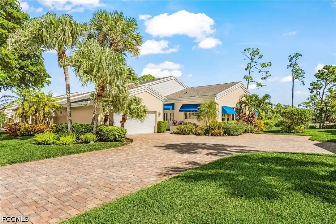 Townhouse for sale at 15679 Carriedale Ln, Fort Myers, FL 33912 | MLS# 2026043579